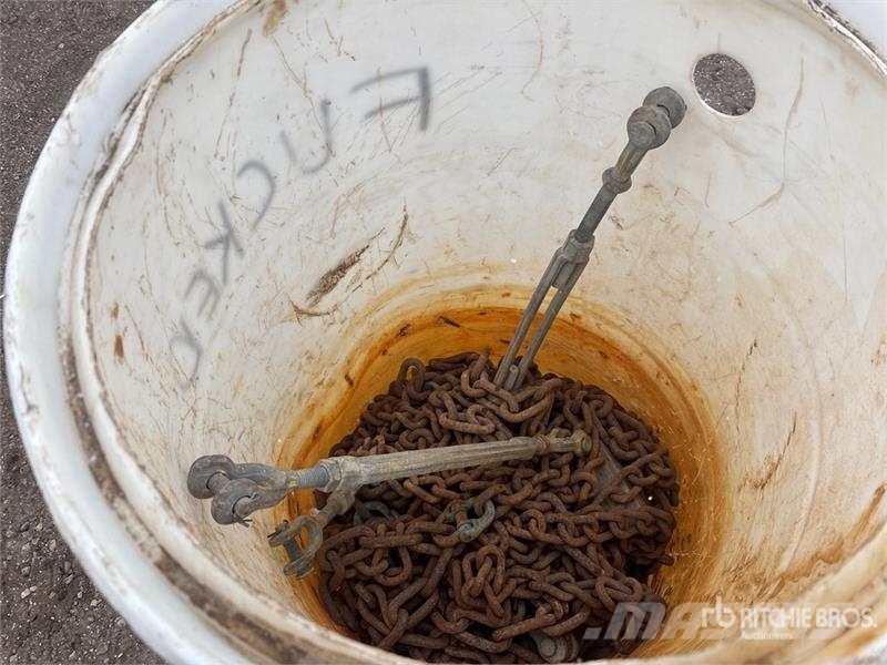  Chains مكونات أخرى