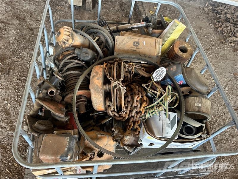 Chains, Belts, Headlight & Hydraulic Winch مكونات أخرى