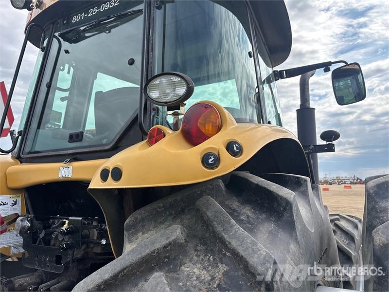 Challenger MT525B 4WD Tractor Tractoren