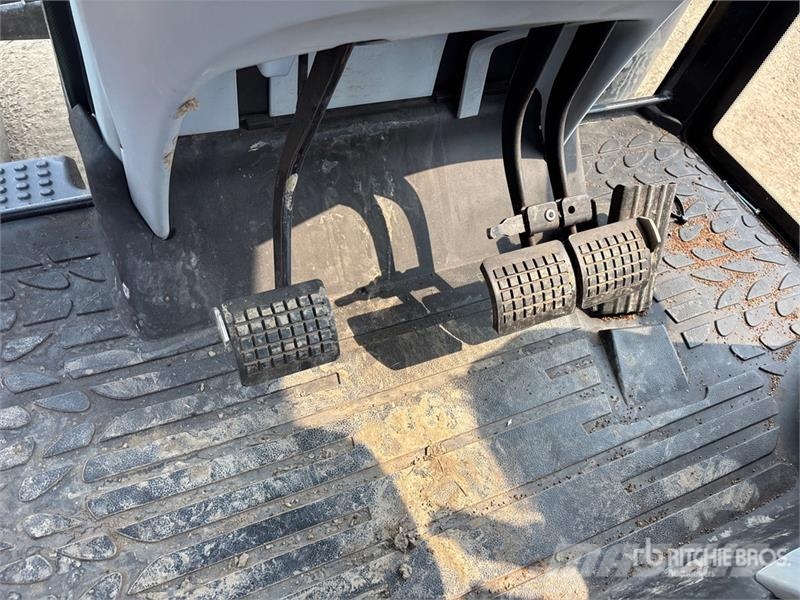 Challenger MT525B 4WD Tractor Traktorok