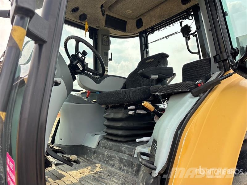 Challenger MT525B 4WD Tractor Traktorok
