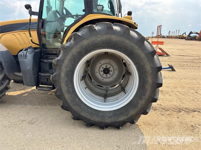 Challenger MT525B 4WD Tractor Traktorok