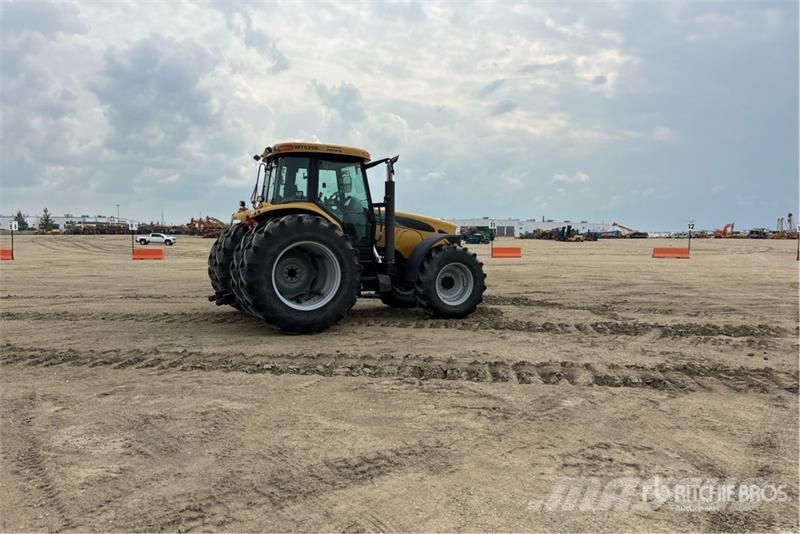 Challenger MT525B 4WD Tractor Traktorok