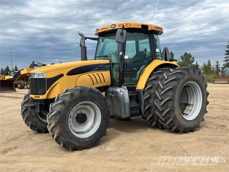 Challenger MT525B 4WD Tractor Tractoren
