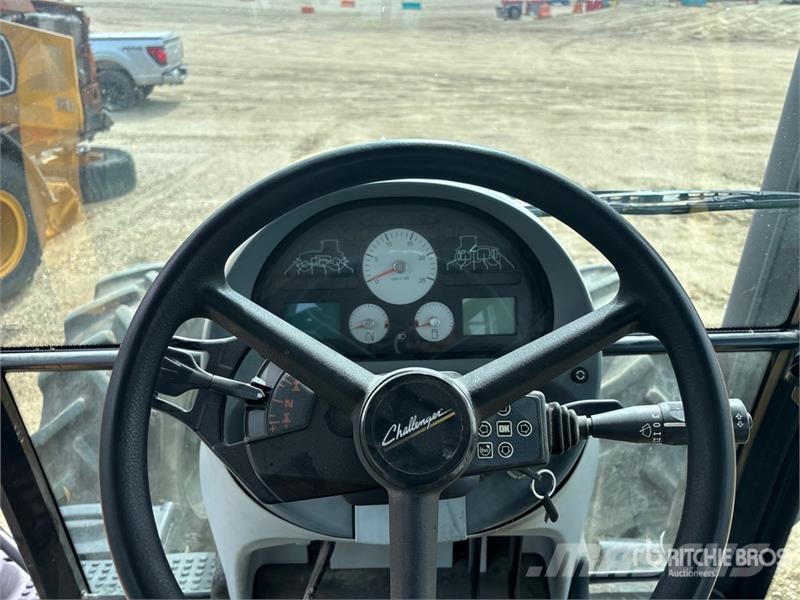 Challenger MT525B 4WD Tractor Tractoren