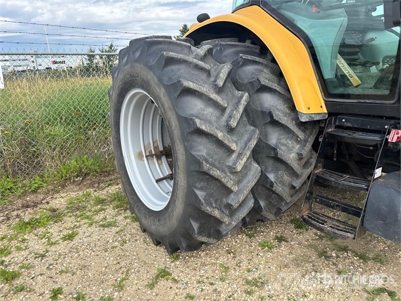 Challenger MT525B 4WD Tractor Tractoren