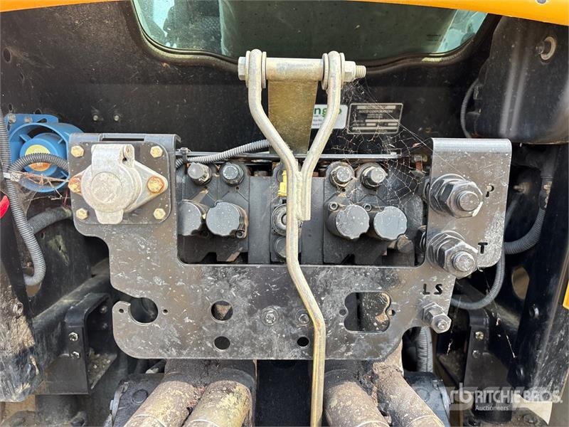 Challenger MT525B 4WD Tractor Traktorok