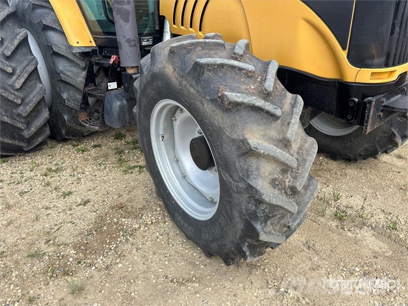 Challenger MT525B 4WD Tractor Tractoren