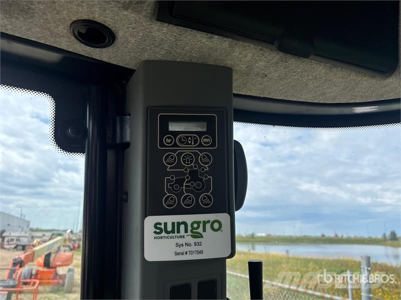 Challenger MT525B 4WD Tractor Tractoren