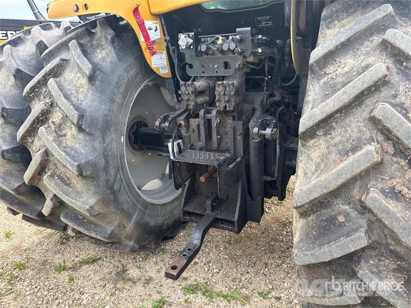 Challenger MT525B 4WD Tractor Tractoren