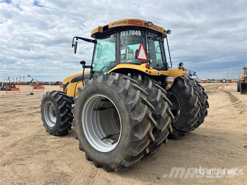 Challenger MT525B 4WD Tractor Tractoren