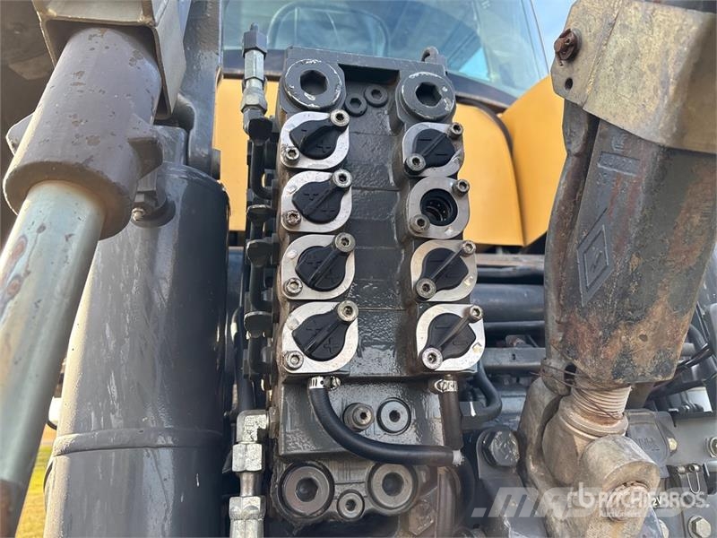 Challenger MT765B Traktori