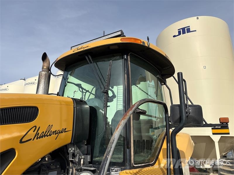 Challenger MT765B Traktori