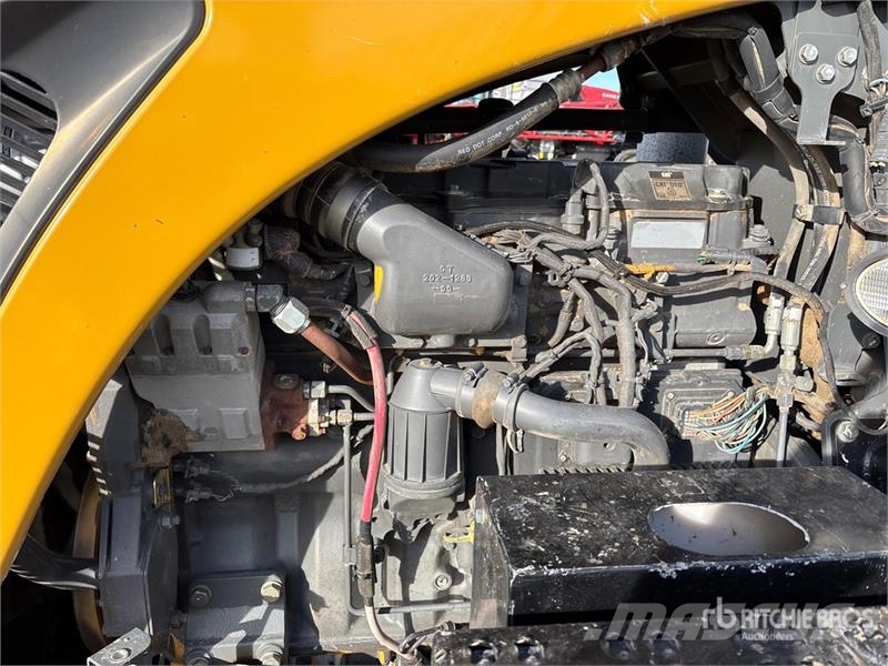 Challenger MT765B Traktori