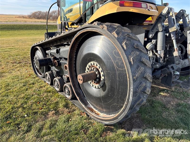 Challenger MT765B Traktori