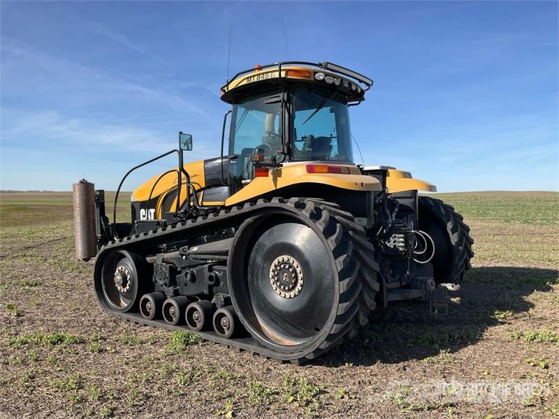 Challenger MT845 B Track Tractor الجرارات