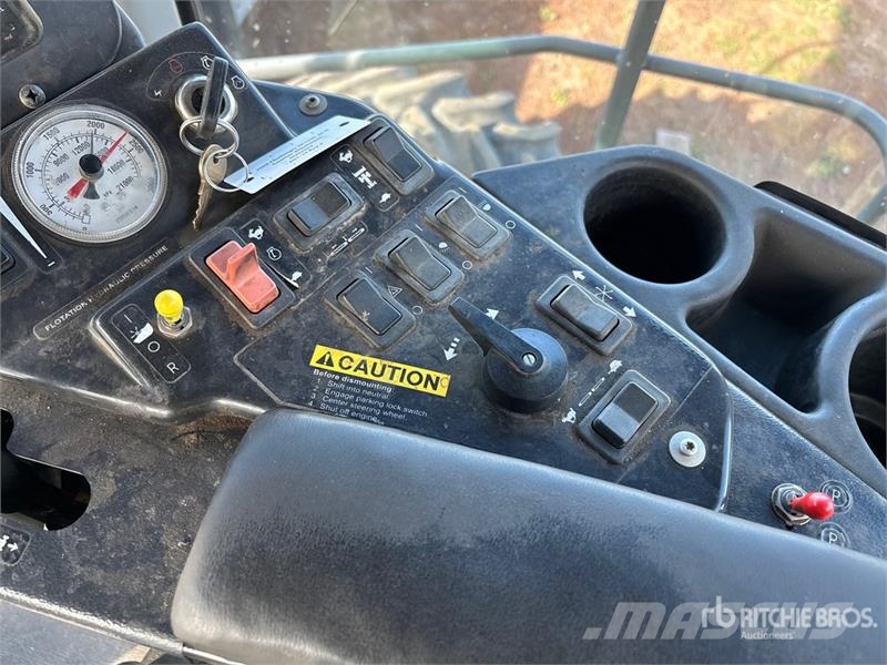 Challenger SP115C 30 ft Swather Windrower Zgrabljalniki