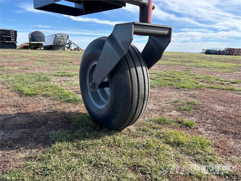 Challenger SP115C 30 ft Swather Windrower Zgrabljalniki