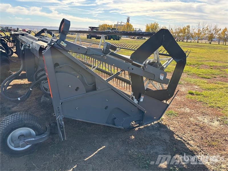 Challenger SP115C 30 ft Swather Windrower Zgrabljalniki