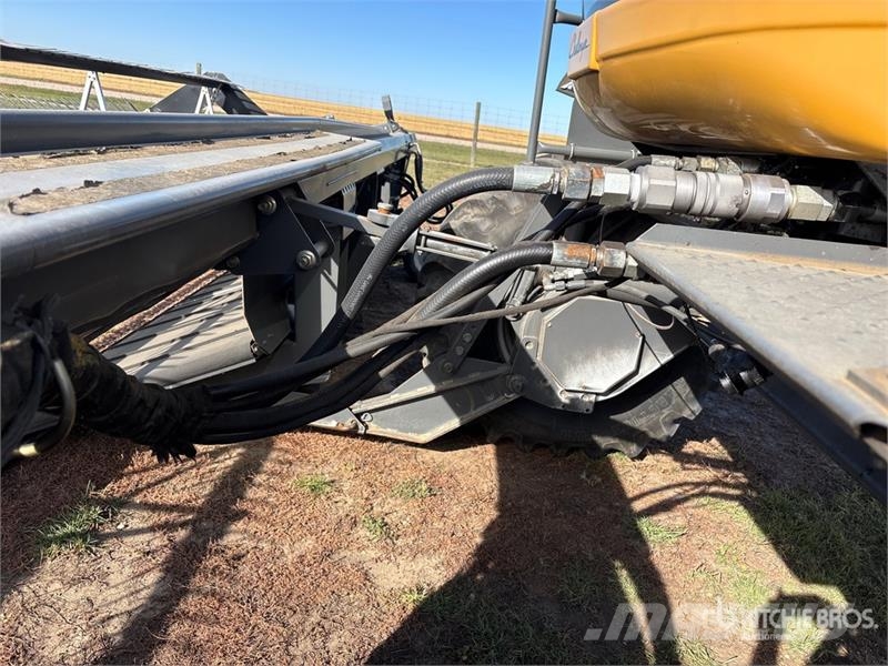 Challenger SP115C 30 ft Swather Windrower Zgrabljalniki