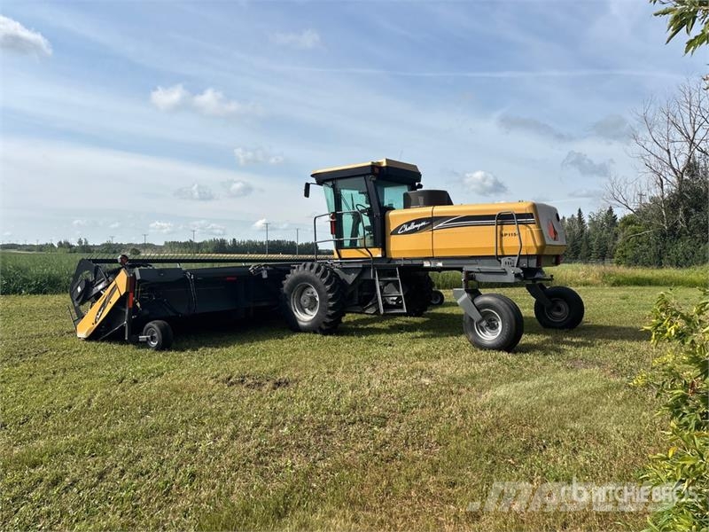 Challenger SP115C 30 ft Swather Windrower Schwader