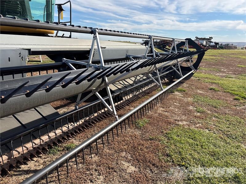Challenger SP115C 30 ft Swather Windrower Zgrabljalniki