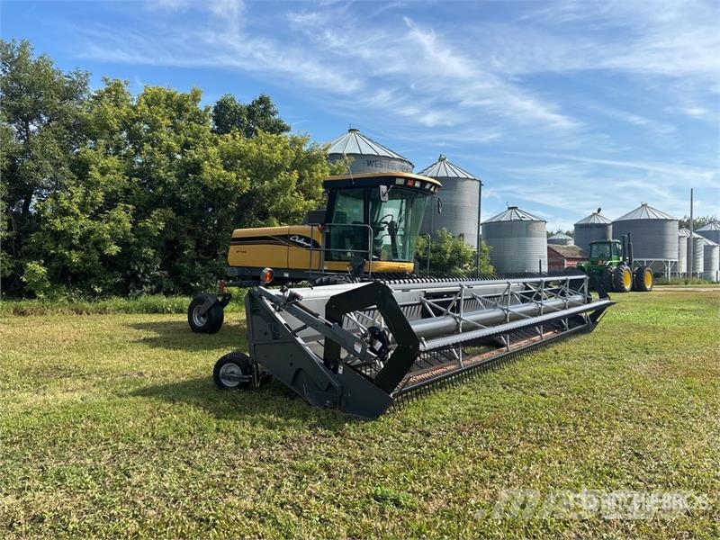 Challenger SP115C 30 ft Swather Windrower Schwader