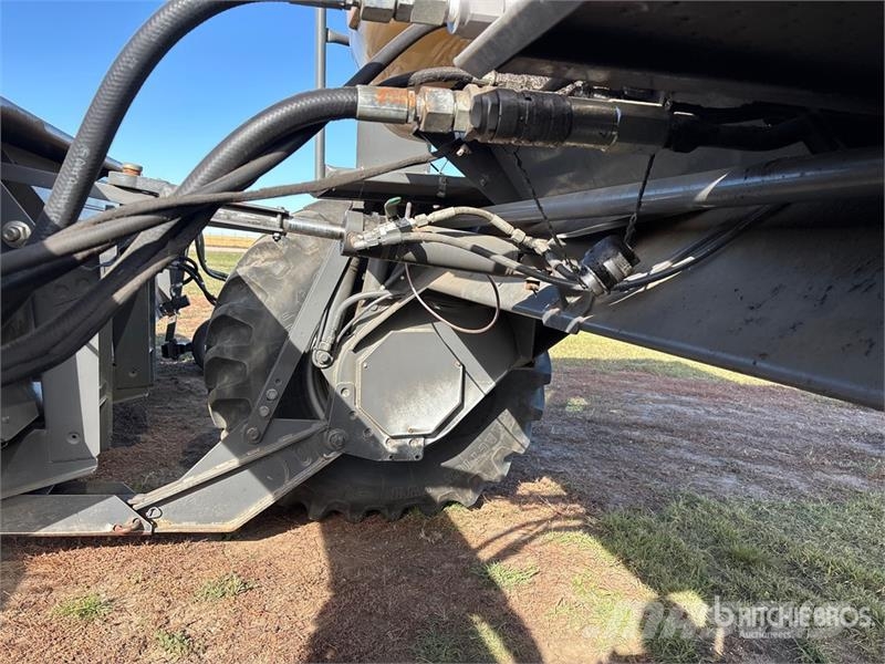 Challenger SP115C 30 ft Swather Windrower Zgrabljalniki