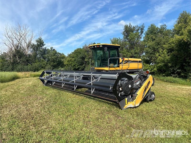 Challenger SP115C 30 ft Swather Windrower Schwader