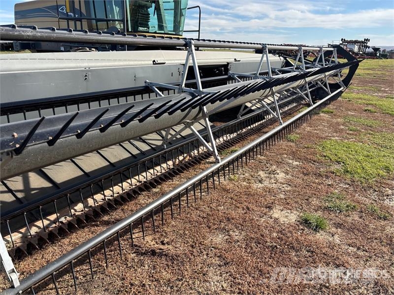 Challenger SP115C 30 ft Swather Windrower Zgrabljalniki
