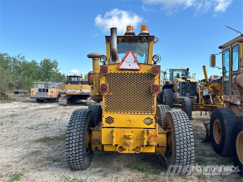 Champion 720 Motor Grader Väghyvlar