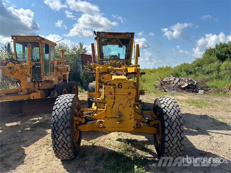 Champion 720 Motor Grader Väghyvlar