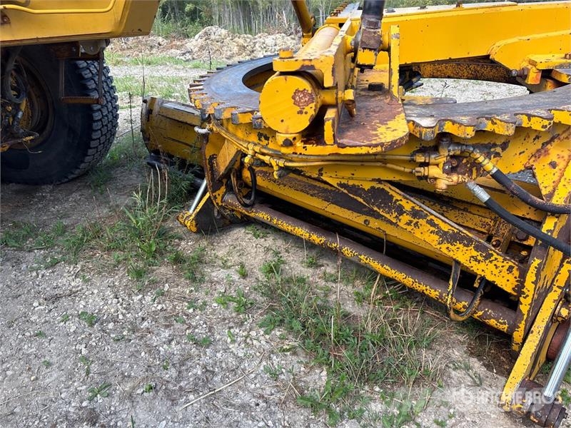 Champion 720 Motor Grader Väghyvlar