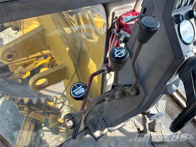 Champion 720 Motor Grader Väghyvlar