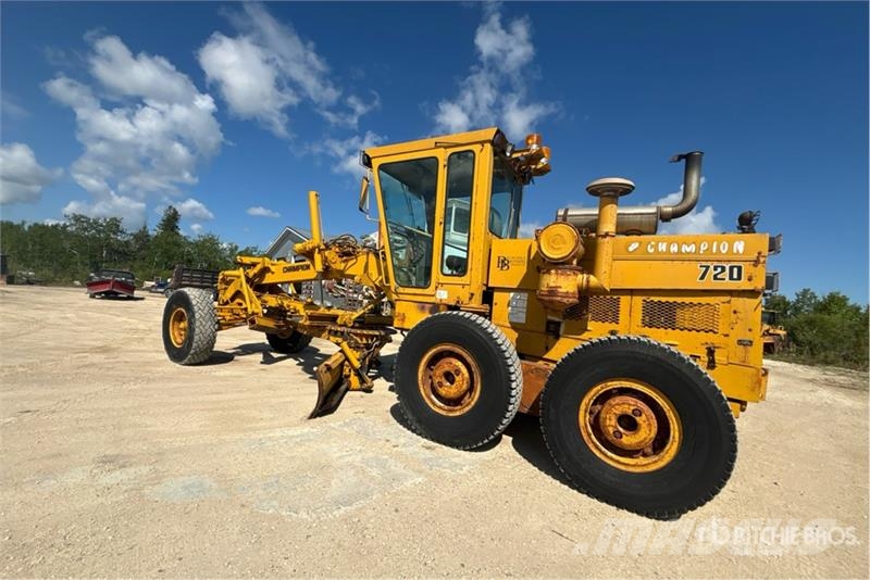 Champion 720 Motor Grader Väghyvlar
