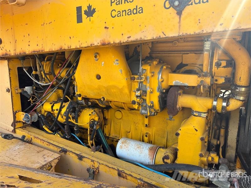 Champion 740 Motor Grader Väghyvlar