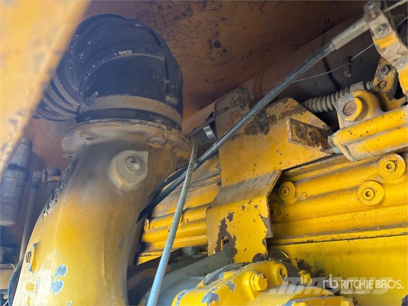 Champion 740 Motor Grader Väghyvlar
