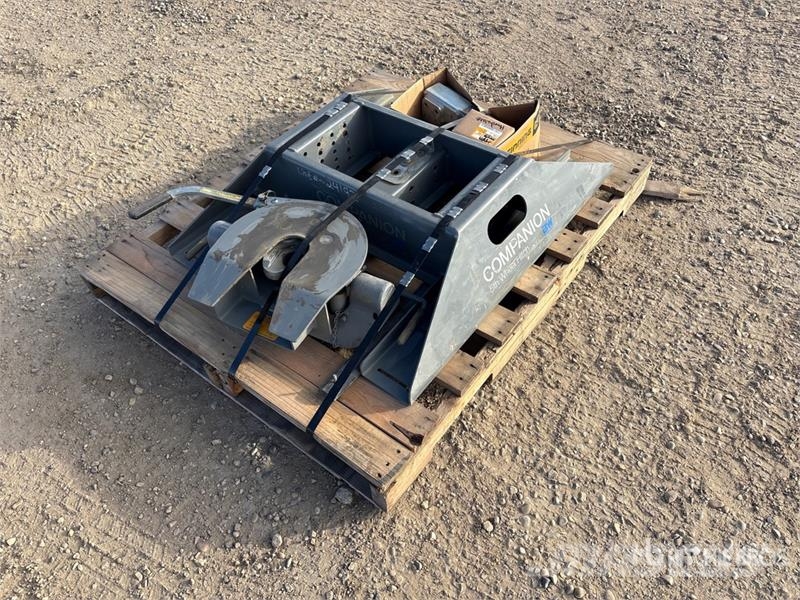 Champion Fifth Wheel مكونات أخرى