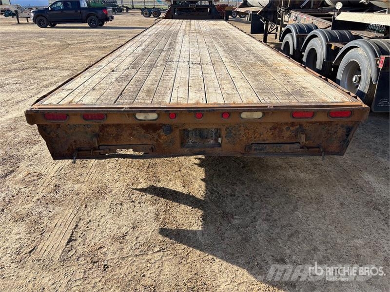  Charger GHB218 36 ft Tri/A Gooseneck Equipment Tra مقطورات مركبات نقل
