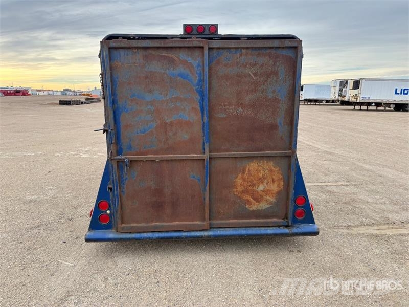 Charmac 12 ft T/A Horse Trailer مقطورات نقل الحيوانات