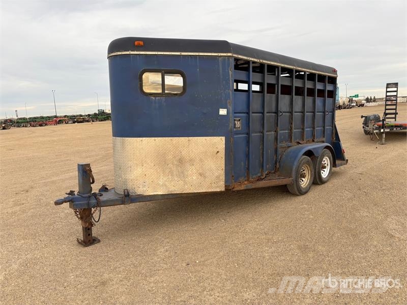 Charmac 12 ft T/A Horse Trailer مقطورات نقل الحيوانات