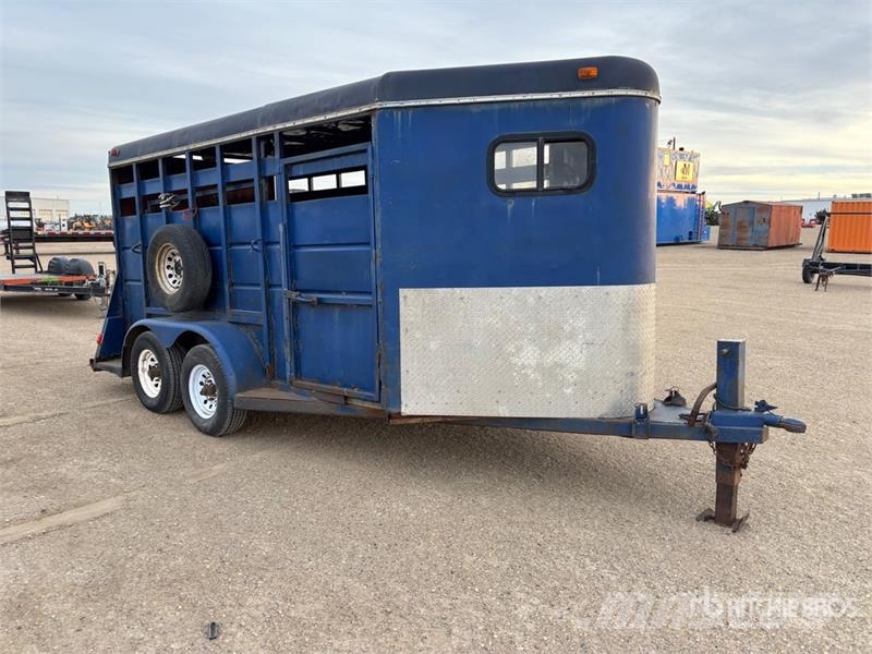 Charmac 12 ft T/A Horse Trailer مقطورات نقل الحيوانات