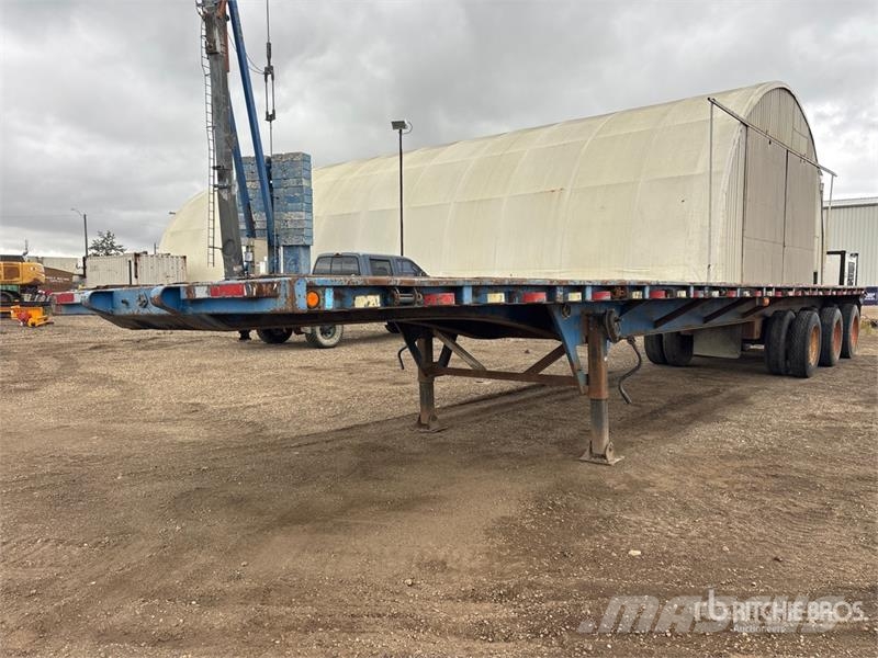 Cheiftaine 53 ft Tri/A Flatbed Trailer Remorque ridelle