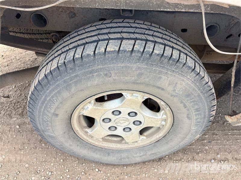 Chevrolet 1500 LT 4x4 Extended Cab Pickup Ostalo