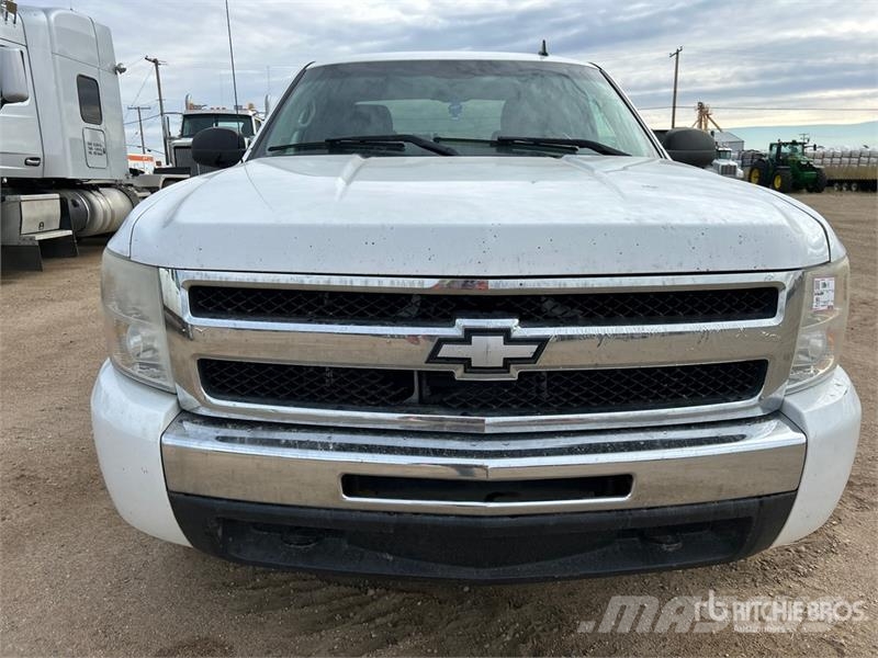 Chevrolet 1500 LT 4x4 Extended Cab Pickup Muu