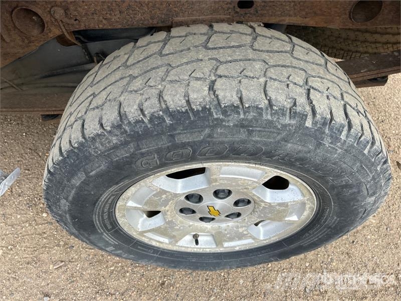 Chevrolet 1500 LT 4x4 Extended Cab Pickup Muu