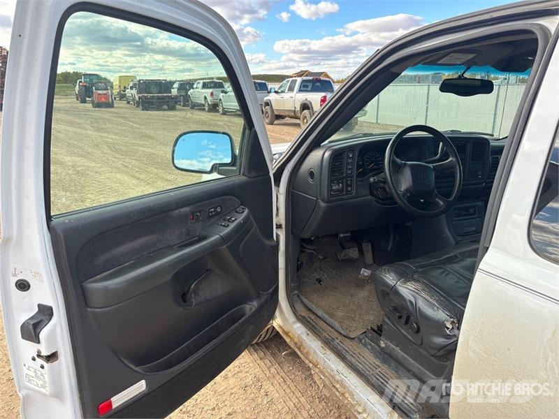 Chevrolet 1500 LT 4x4 Extended Cab Pickup Ostalo