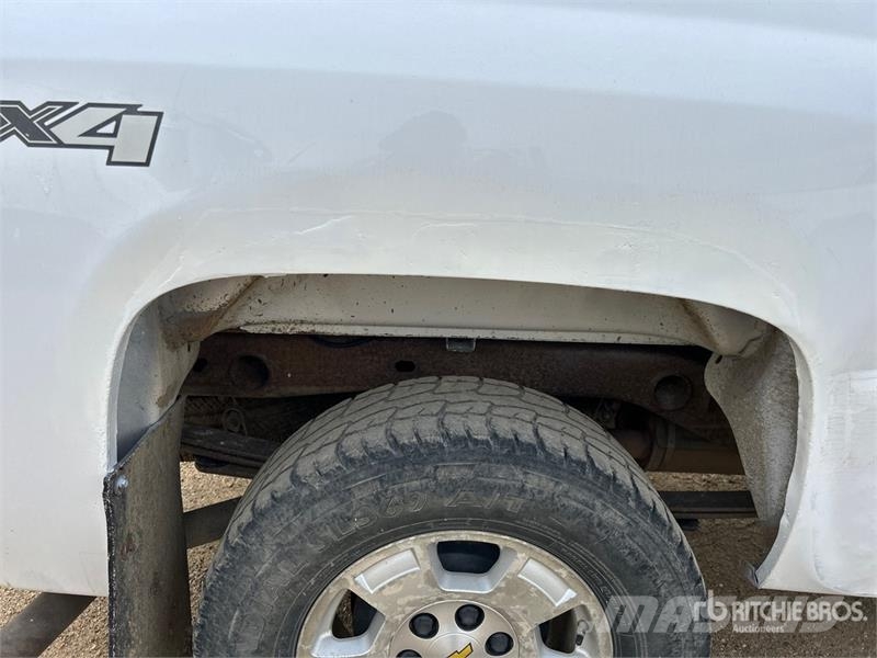 Chevrolet 1500 LT 4x4 Extended Cab Pickup Muu