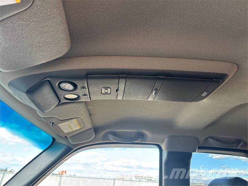 Chevrolet 1500 LT 4x4 Extended Cab Pickup Ostalo