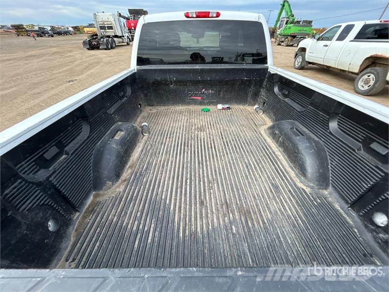Chevrolet 1500 LT 4x4 Extended Cab Pickup Muu